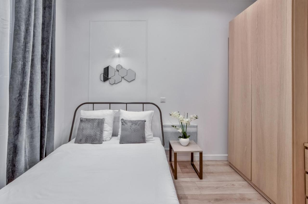 35 - Luxury Flat Grands Boulevards Paris Exterior photo